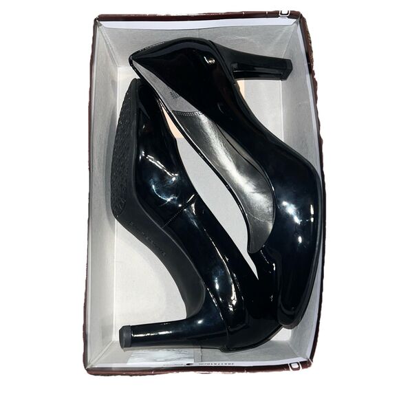 Bandolino B-Flexible Bolantana Black Shiny Almond Closed Toe Pumps 10 - Picture 1 of 6